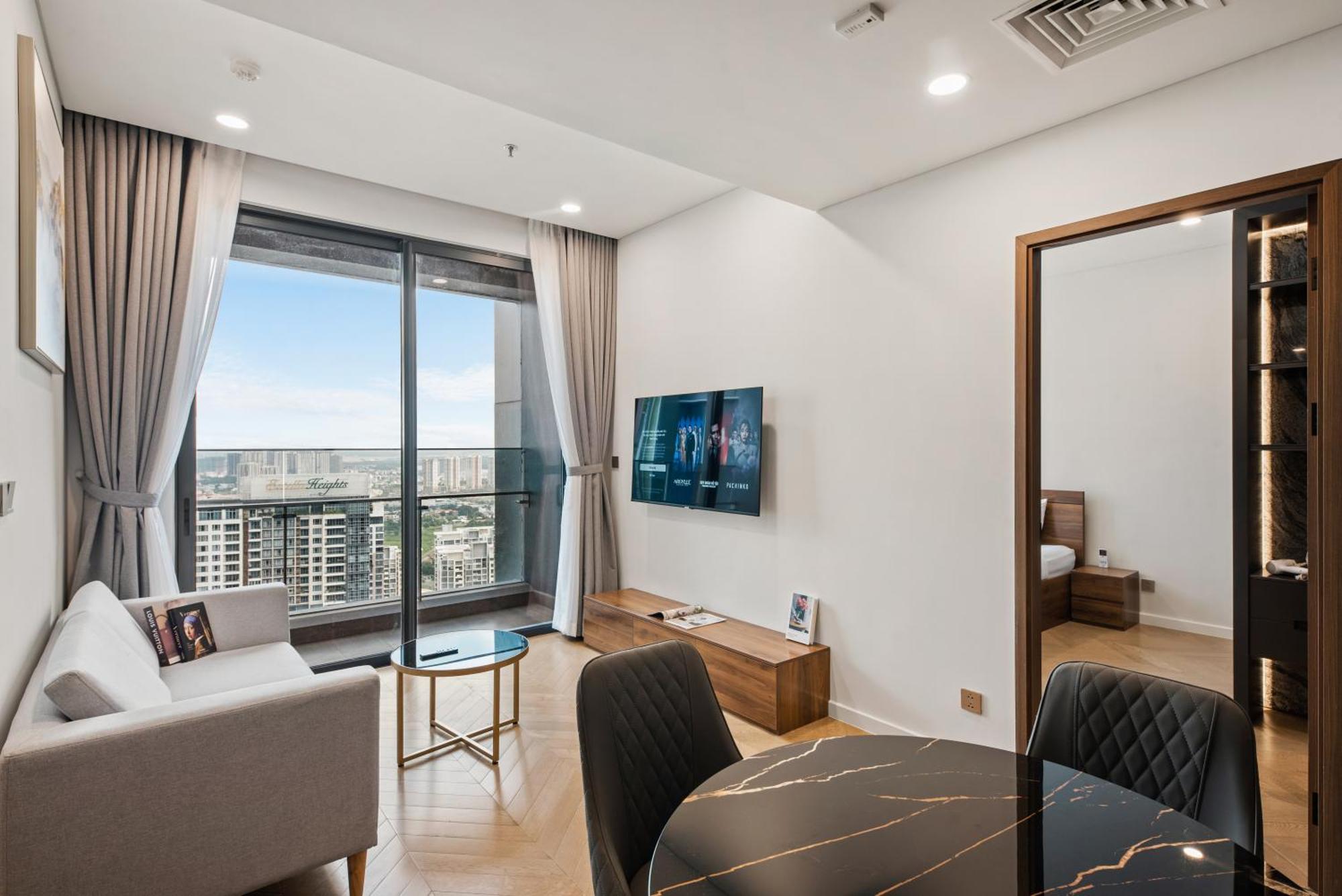 Smile - Lumiere Luxury View & Infinity Pool In Thao Dien Ho Chi Minh City
