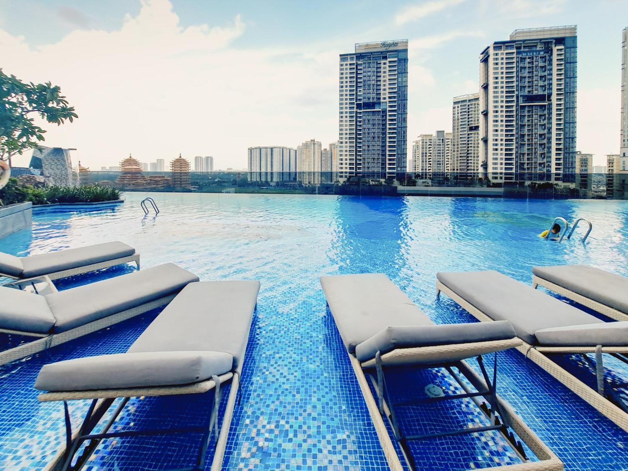 Smile - Lumiere Luxury View & Infinity Pool In Thao Dien Apartment Ho Chi Minh City